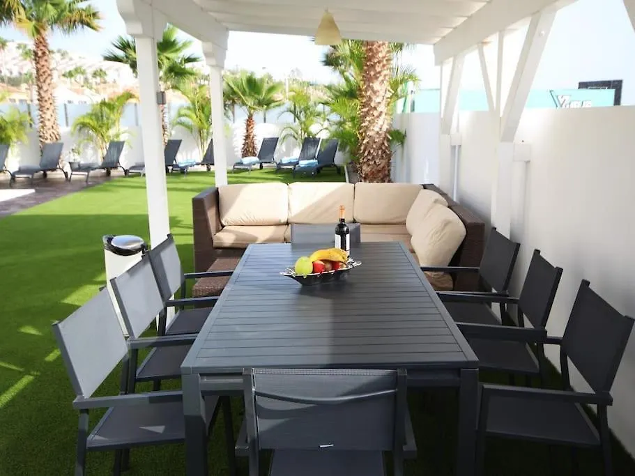 Villa De Lujo Con Piscina Privada En Costa Adeje