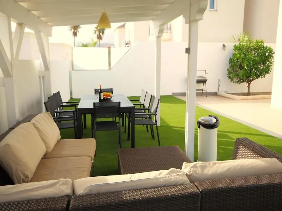 Villa De Lujo Con Piscina Privada En Costa Adeje İspanya