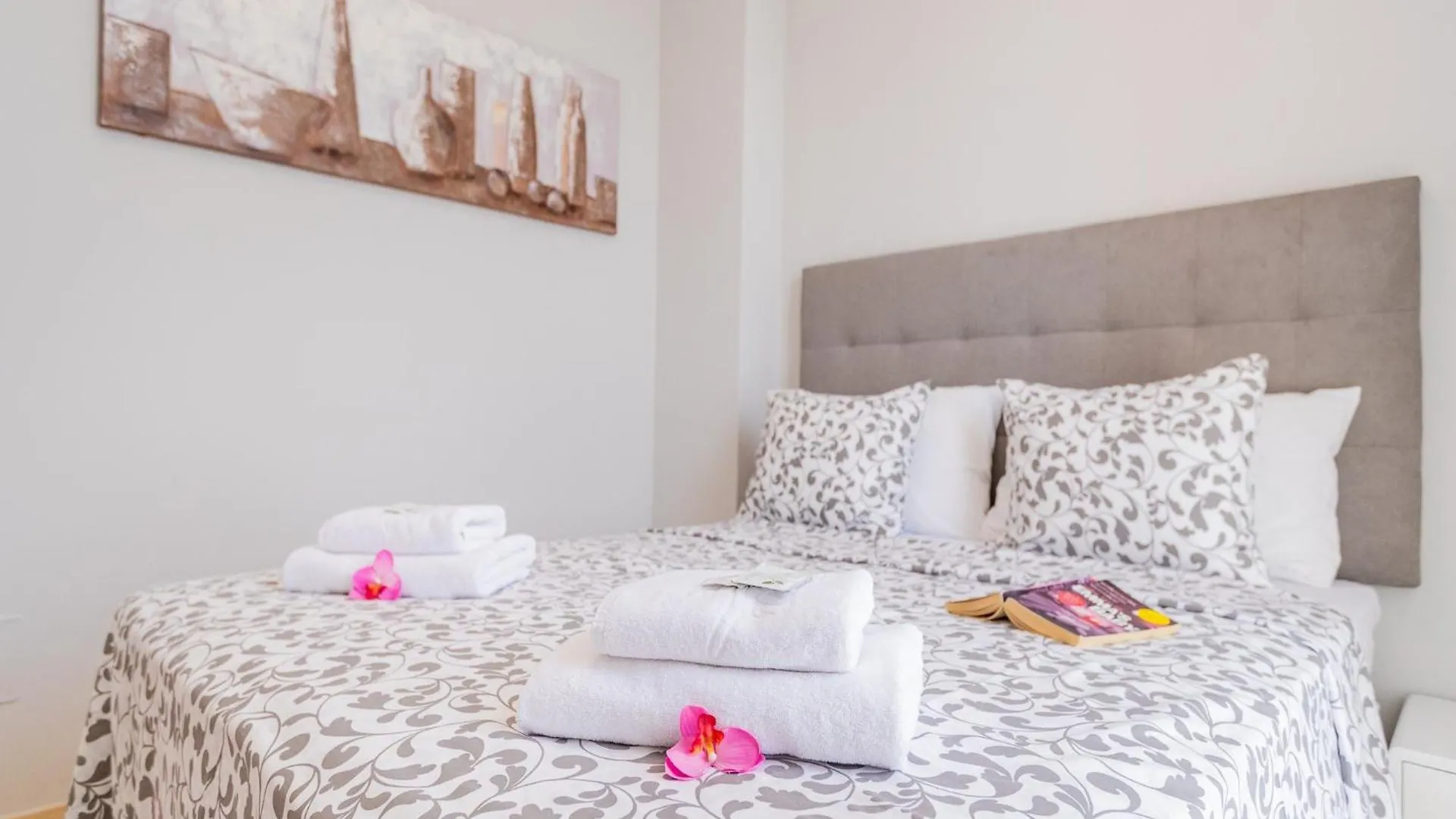 Villa De Lujo Con Piscina Privada En Costa Adeje