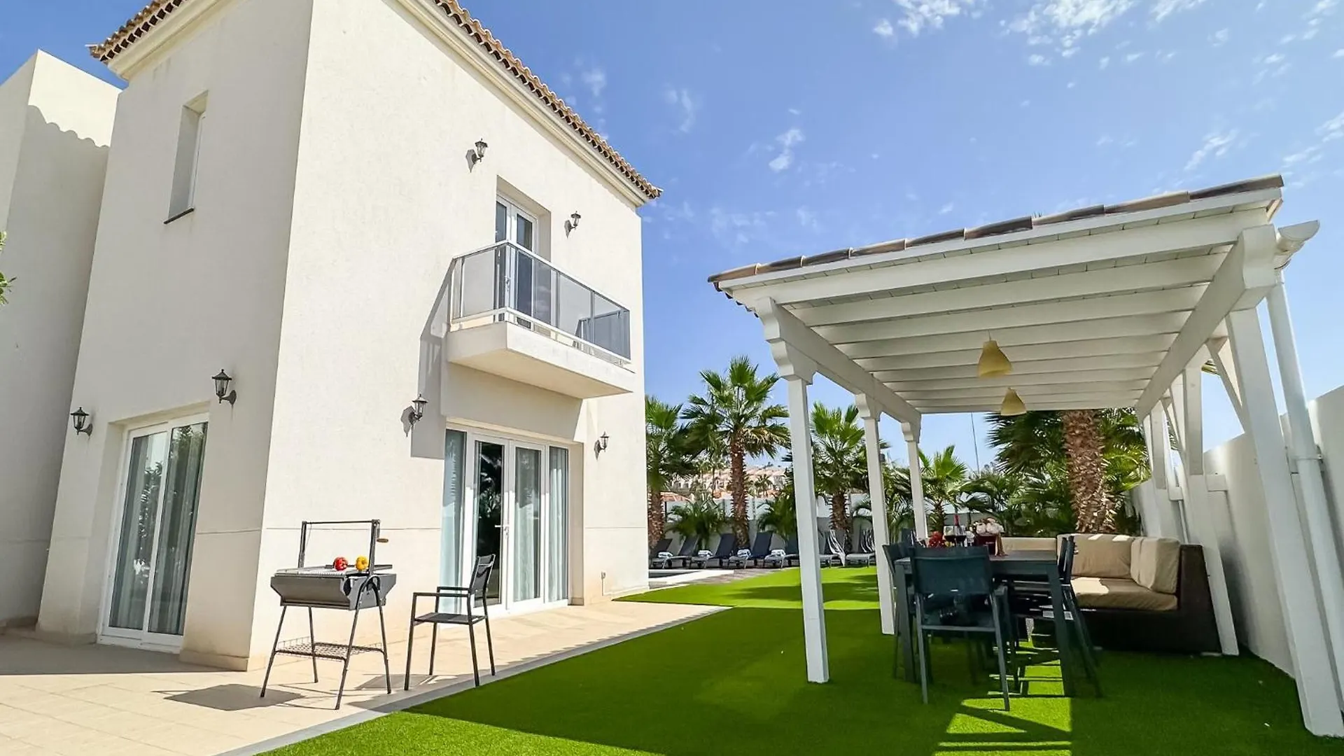 Villa De Lujo Con Piscina Privada En Costa Adeje İspanya